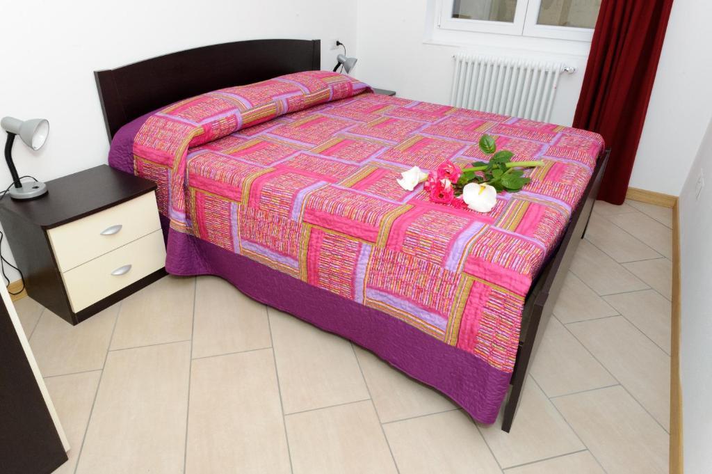 Residence Le Azalee & Spa Vercana Bilik gambar