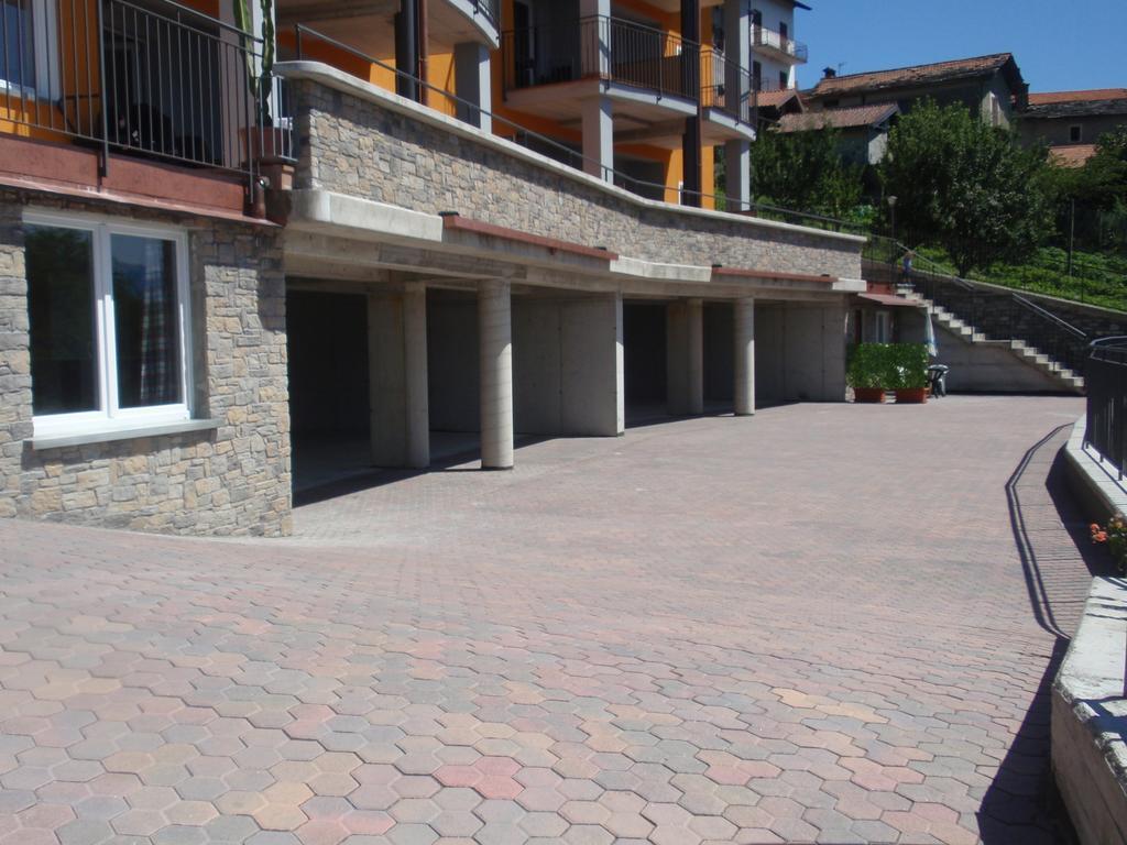 Residence Le Azalee & Spa Vercana Luaran gambar